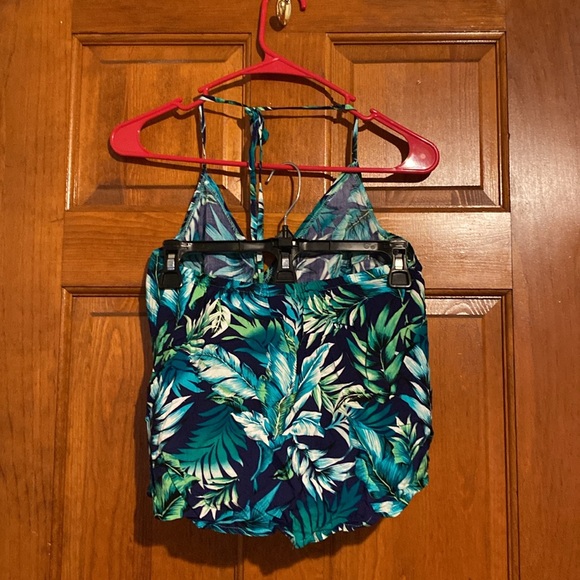 Derek Heart Tropical Tank Top & Shorts Set - Picture 3 of 10